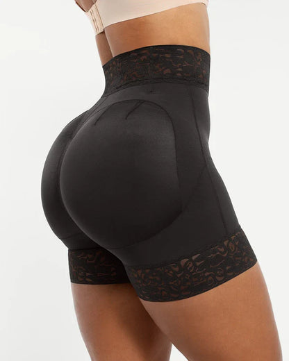 Short taille mi-haute ShapeFlex® avec baleines intégrées pour rehausser les fesses